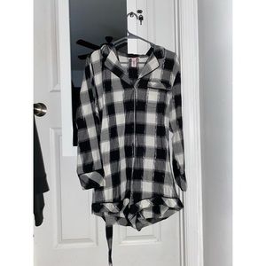 Victoria Secret Jumpsuit Sleeper ( Pajamas )